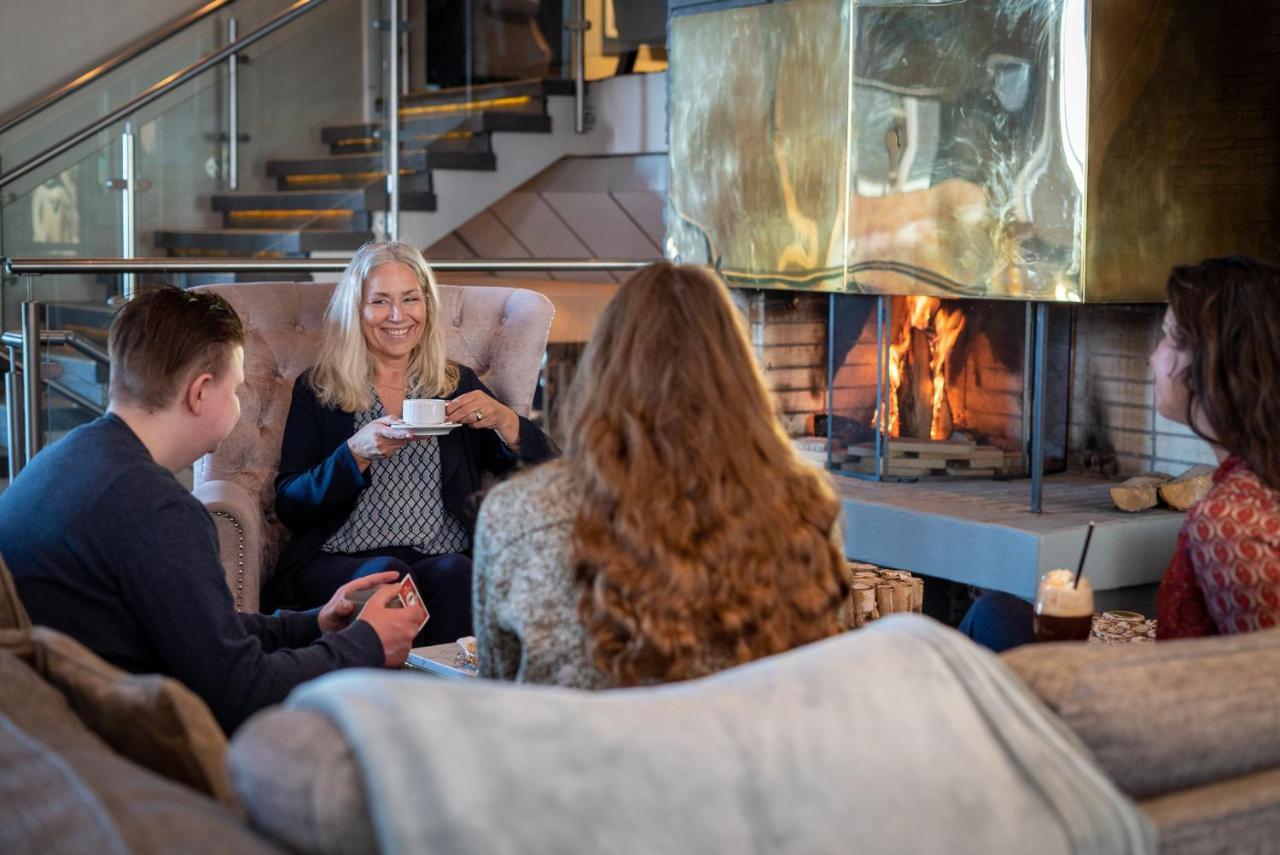 Hotell Hallstaberget Sollefteå エクステリア 写真