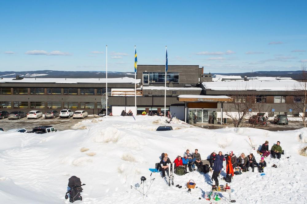 Hotell Hallstaberget Sollefteå エクステリア 写真
